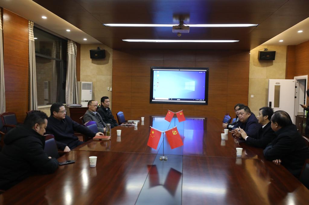 咸宁市副市长王刚视察必发88官方唯一网站咸宁校区